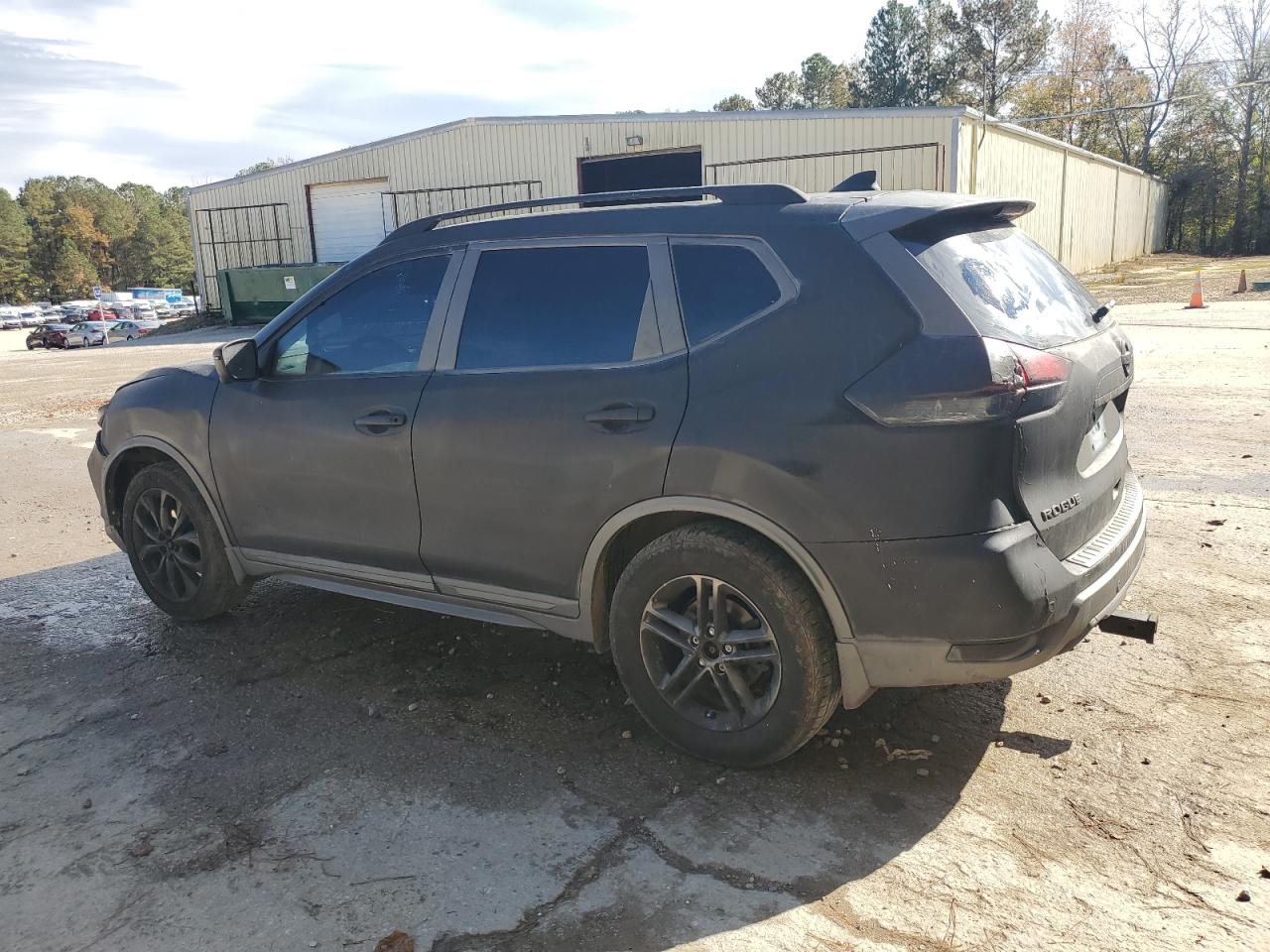 2020 Nissan Rogue VIN 5N1AT2MV5LC736315 Copart auction photo, vandalism / burn damage thumbnail 2