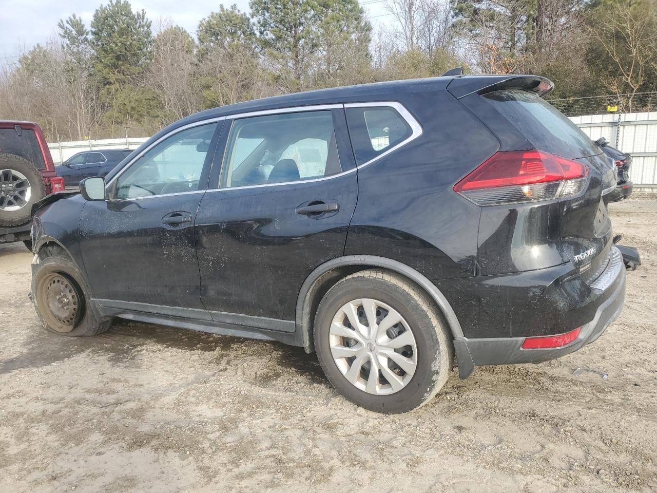 2018 Nissan Rogue VIN KNMAT2MT3JP602735 Copart auction photo, front end damage thumbnail 2