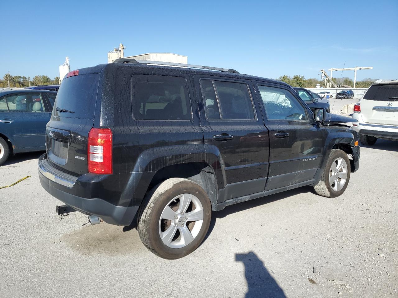 2012 Jeep Liberty (Patriot) VIN 1C4NJRCBXCD671838 Copart auction photo, front end / side damage thumbnail 3