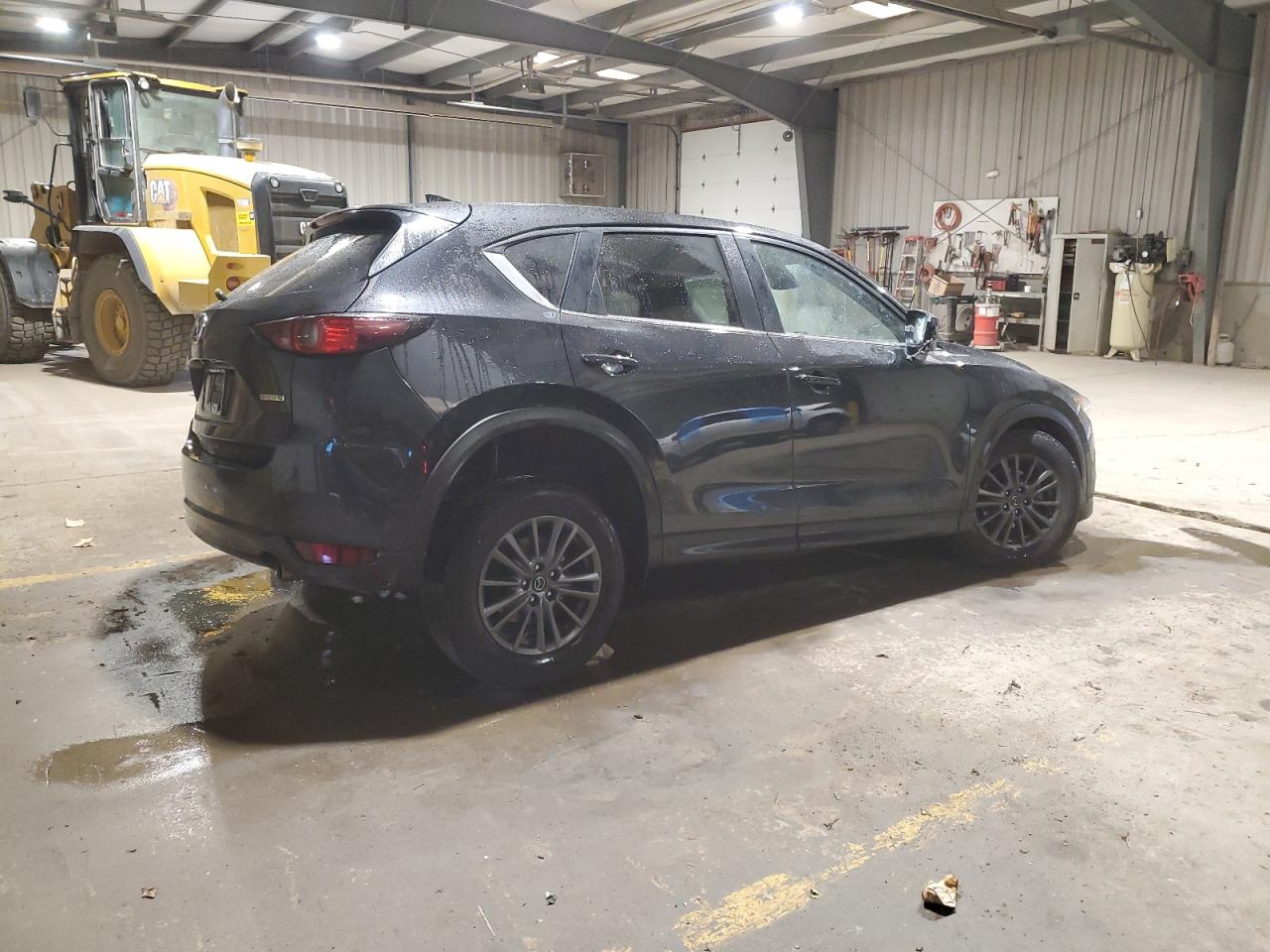 2020 Mazda CX-5 VIN JM3KFBCM1L0746566 Copart auction photo, side / front end damage thumbnail 3