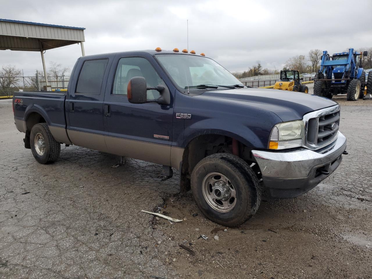 2004 Ford F250 VIN 1FTNW21P84ED16525 Copart auction photo, vandalism / minor dent/scratches damage thumbnail 4