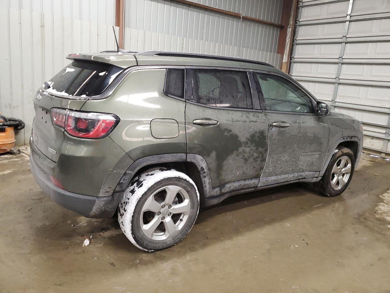 2019 Jeep Compass VIN 3C4NJDBB8KT673150 Copart auction photo, front end damage thumbnail 3