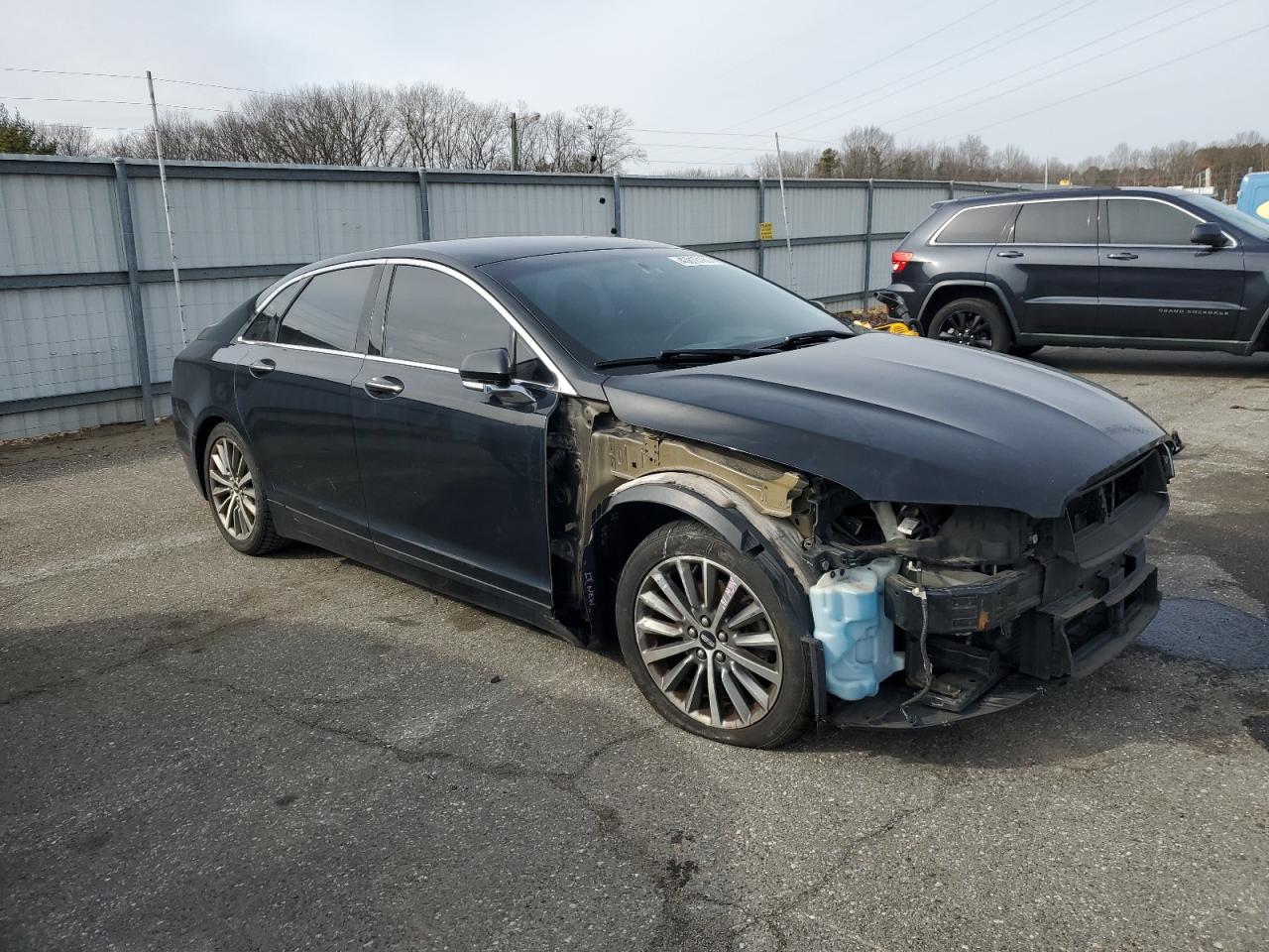 2017 Lincoln MKZ VIN 3LN6L5C9XHR625120 Copart auction photo, front end damage thumbnail 4