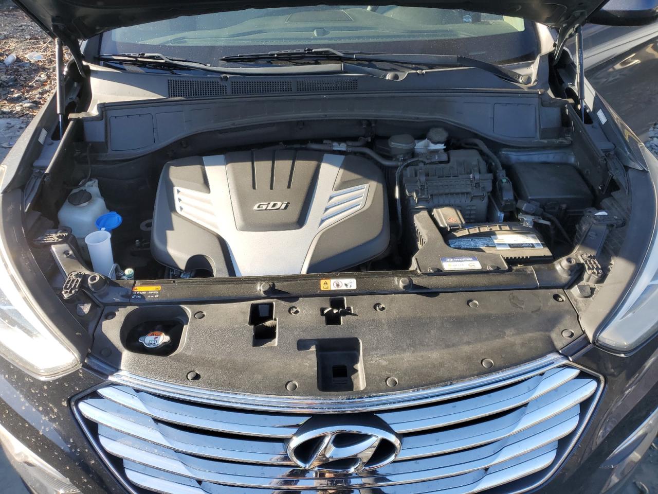 2016 Hyundai Santa Fe VIN KM8SMDHF5GU148138 Copart auction photo, minor dent/scratches damage thumbnail 12