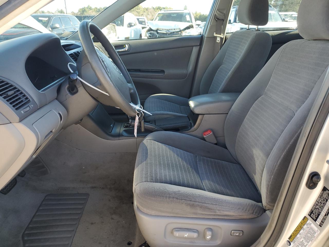 2005 Toyota Camry VIN 4T1BE32K55U635480 Copart auction photo, rear end / minor dent/scratches damage thumbnail 7