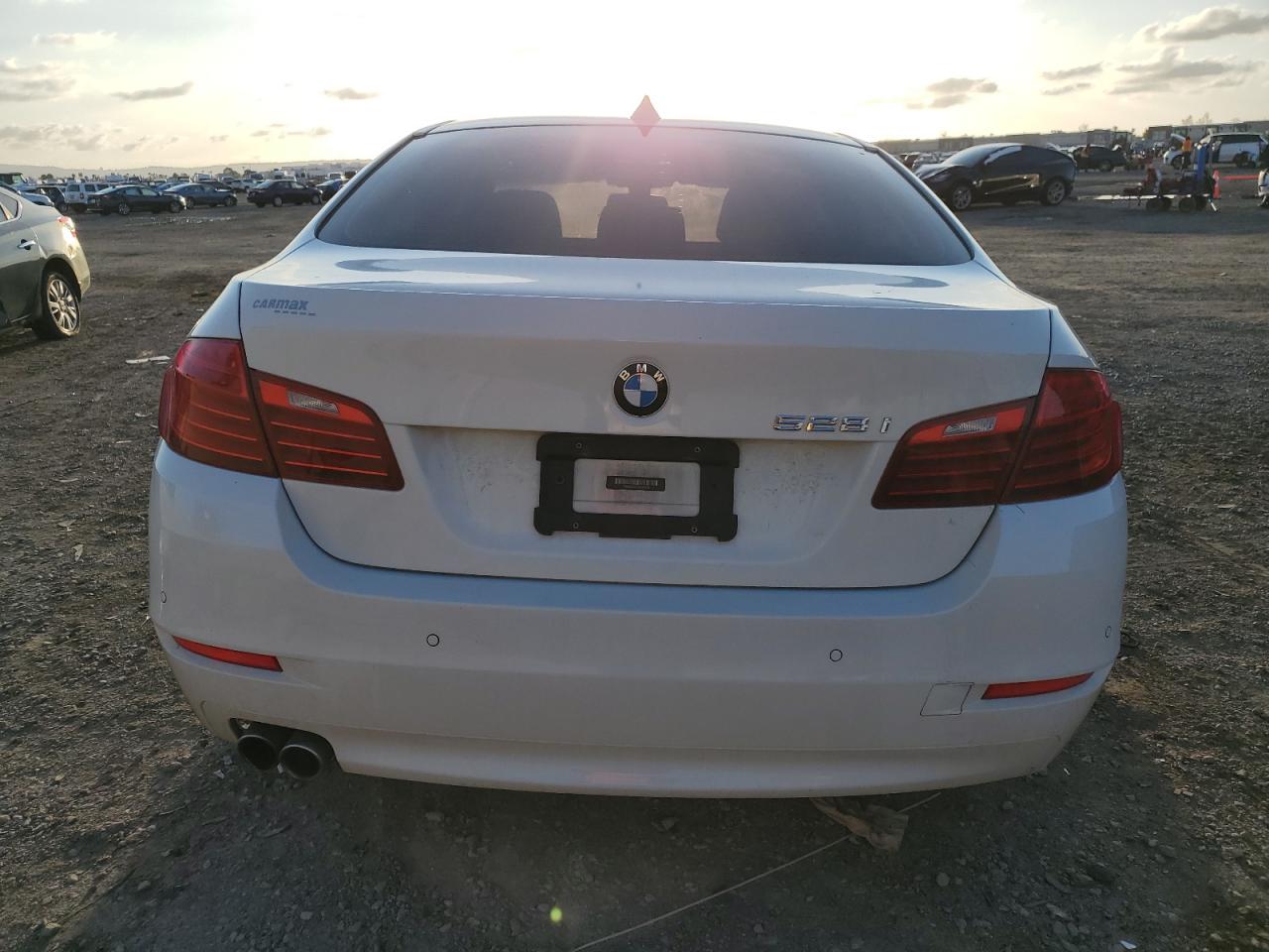 2016 BMW 5er VIN WBA5A5C52GD525732 Copart auction photo, front end damage thumbnail 6