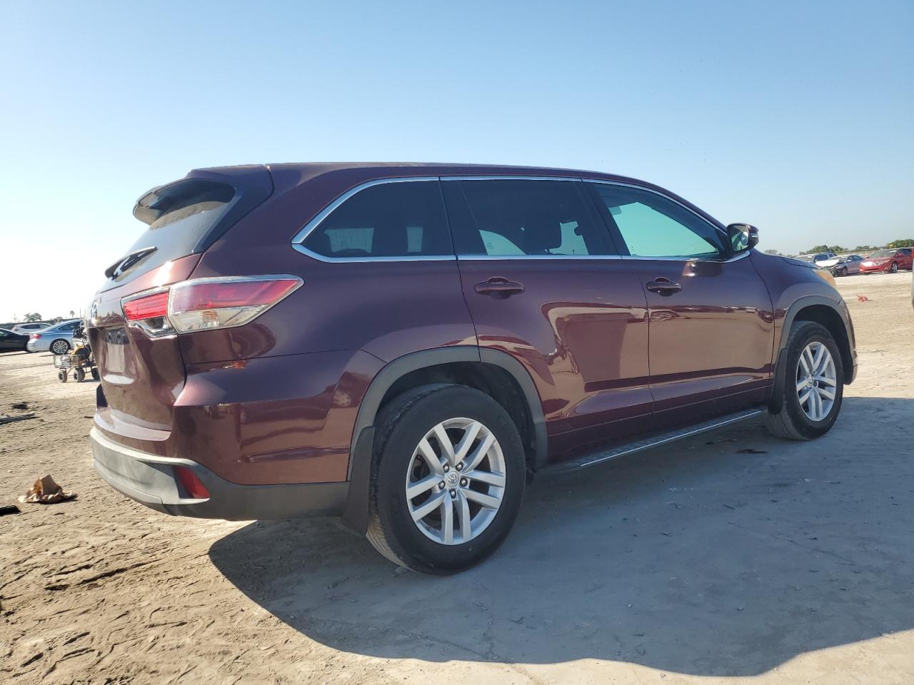 2014 Toyota Highlander VIN 5TDZKRFH3ES014854 Copart auction photo, rear end / side damage thumbnail 3
