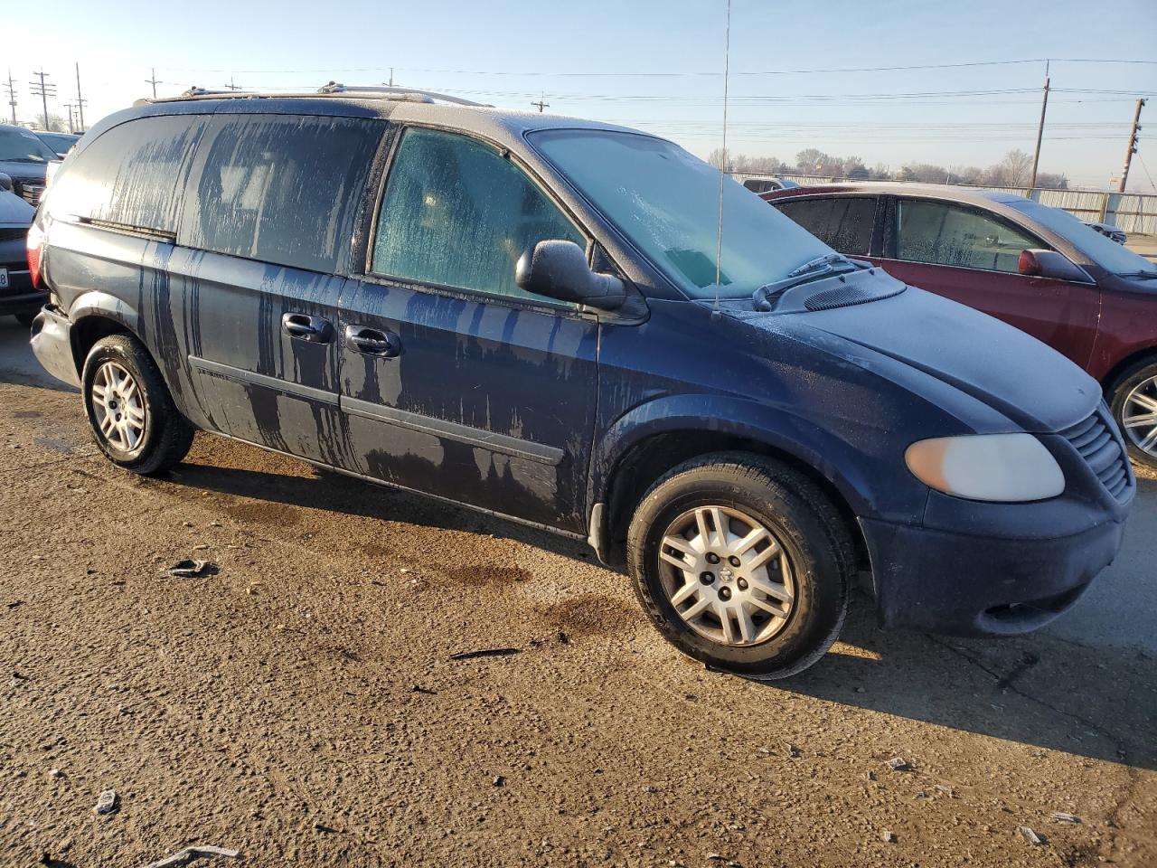 2005 Dodge Caravan VIN 2D4GP24R95R171800 Copart auction photo, rear end damage thumbnail 4
