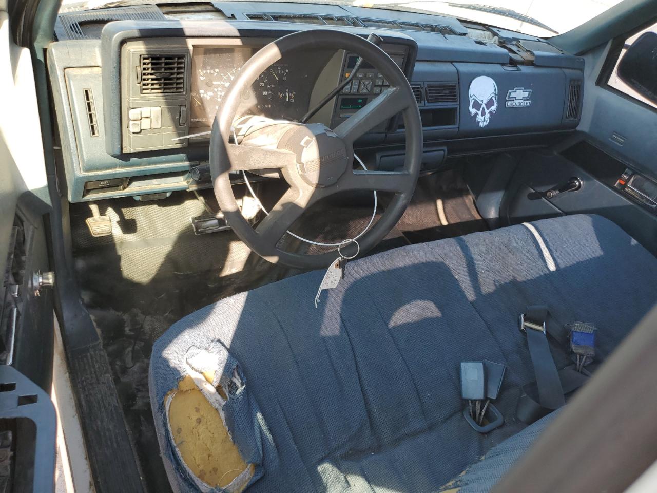 1993 Chevrolet GMT-400 VIN 1GCEC14Z0PZ182767 Copart auction photo, rear end damage thumbnail 8