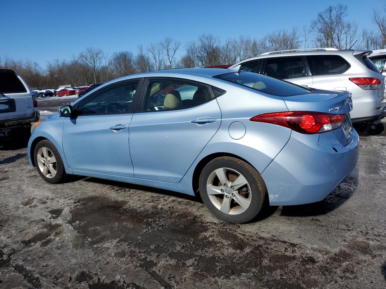 2011 Hyundai Elantra VIN KMHDH4AE2BU148086 Copart auction photo, vandalism / all over damage thumbnail 2