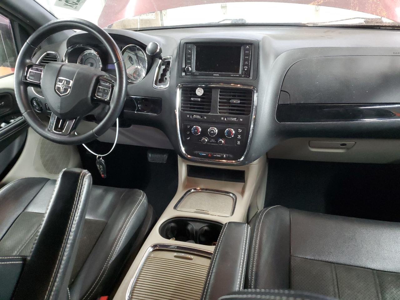 2019 Dodge Caravan VIN 2C4RDGCG7KR766734 Copart auction photo, front end / side damage thumbnail 8