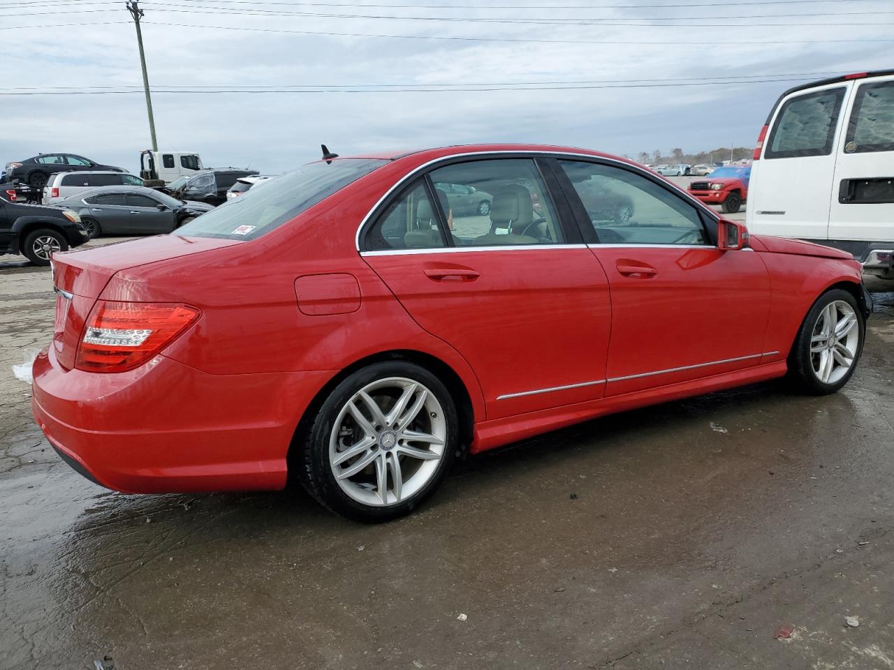 2014 Mercedes-Benz C-klasse VIN WDDGF4HB8EA935297 Copart auction photo, front end / minor dent/scratches damage thumbnail 3