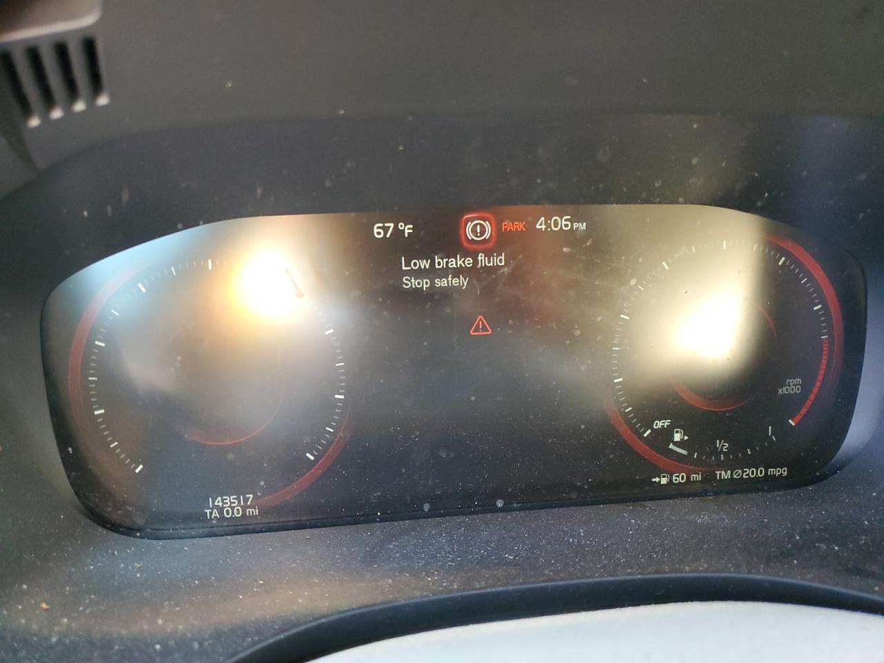 2018 Volvo XC60 VIN LYV102RK0JB087441 Copart auction photo, front end damage thumbnail 9