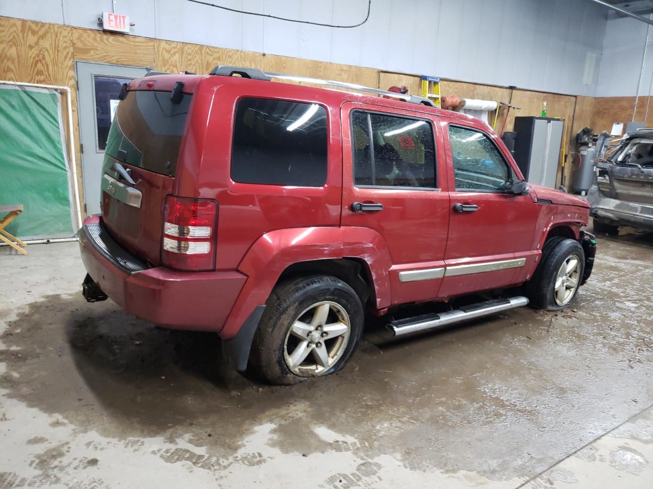 2010 Jeep Liberty (North America) VIN 1J4PN5GK7AW117412 Copart auction photo, front end / undercarriage damage thumbnail 3