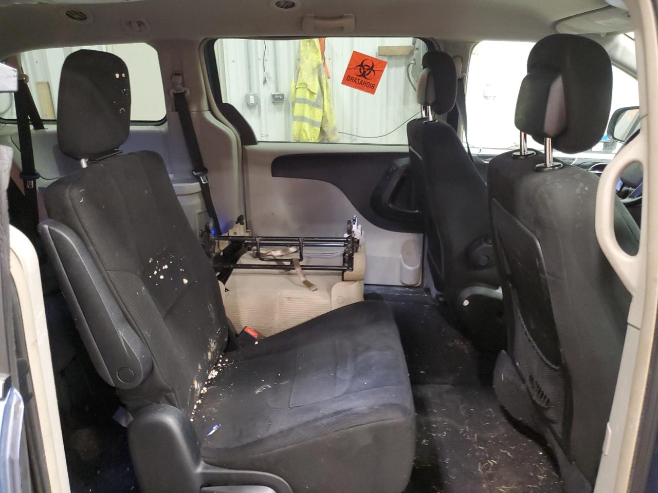 2011 Chrysler Town & Country VIN 2A4RR5DG7BR746756 Copart auction photo, front end damage thumbnail 10