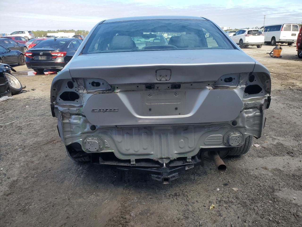 2010 Honda Civic VIN 19XFA1F83AE084009 Copart auction photo, rear end / minor dent/scratches damage thumbnail 6