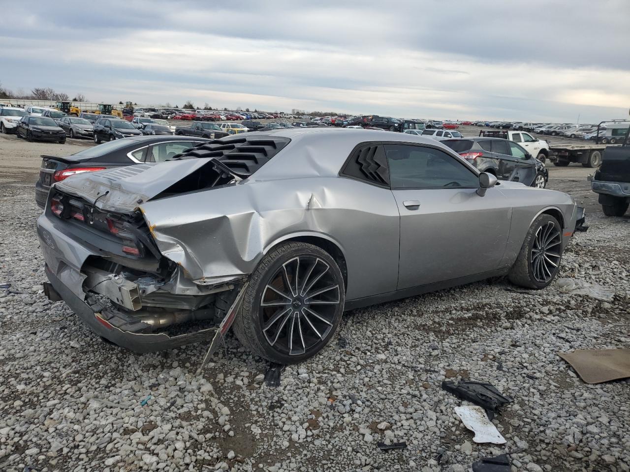 2017 Dodge Challenger VIN 2C3CDZAG9HH640351 Copart auction photo, rear end / side damage thumbnail 3