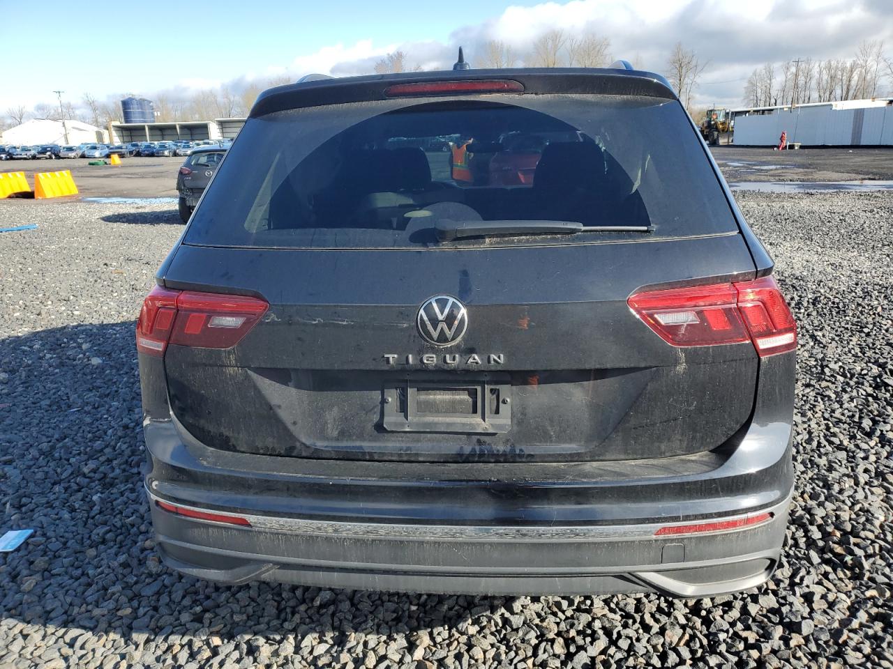 2023 Volkswagen Tiguan VIN 3VVRB7AX9PM064990 Copart auction photo, side damage thumbnail 6