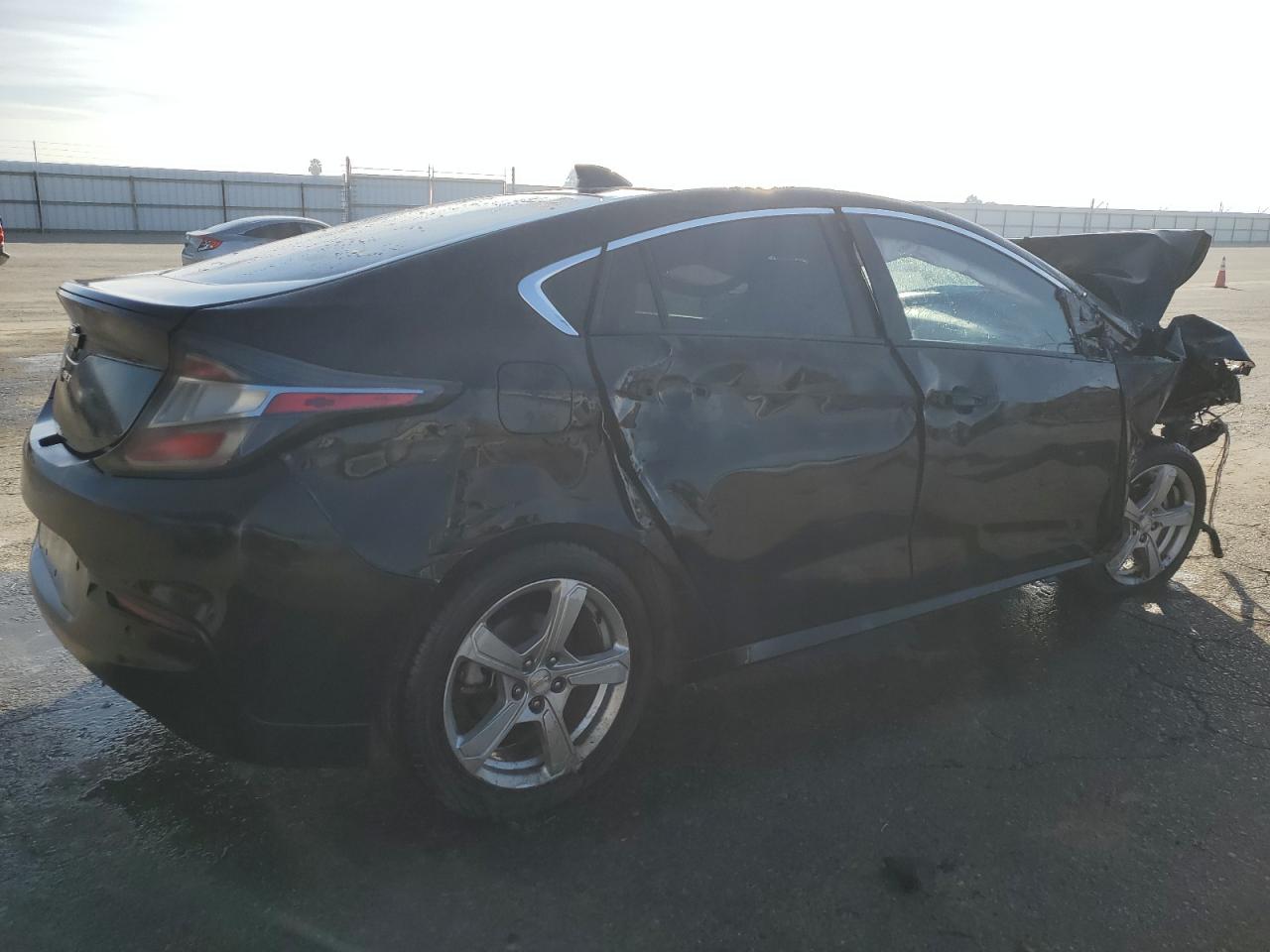 2018 Chevrolet Volt VIN 1G1RC6S56JU111861 Copart auction photo, front end / side damage thumbnail 3