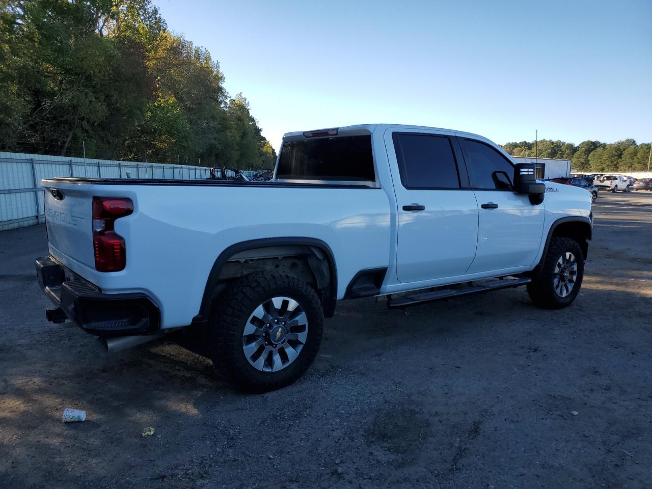 2024 Chevrolet Silverado VIN 1GC4YMEY9RF115464 Copart auction photo, front end / minor dent/scratches damage thumbnail 3