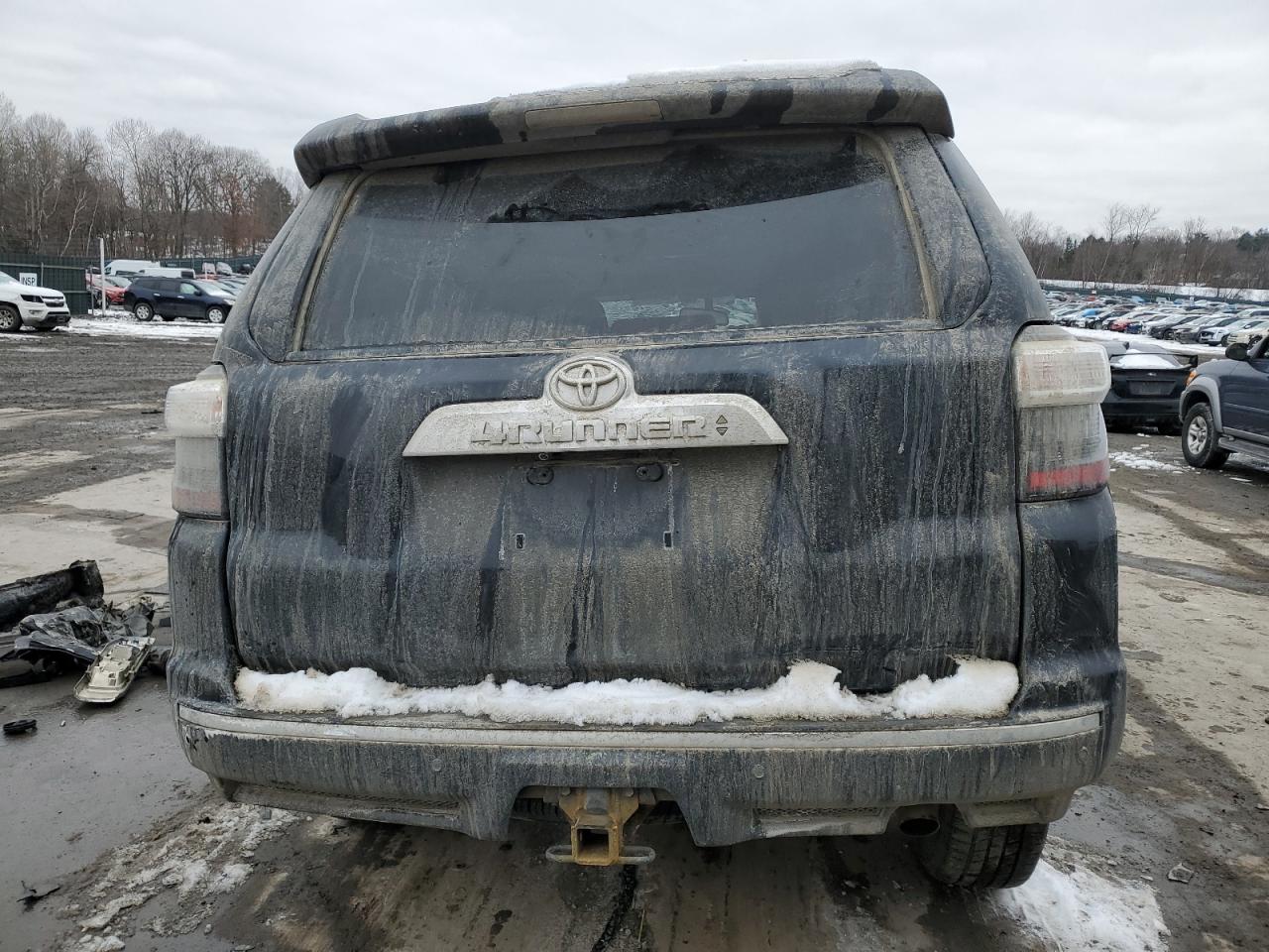 2015 Toyota 4Runner VIN JTEBU5JR5F5267035 Copart auction photo, front end / side damage thumbnail 6
