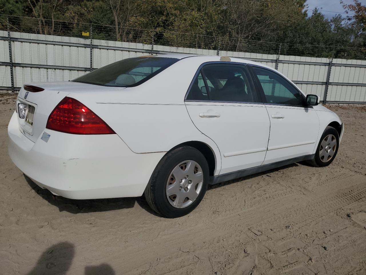 2006 Honda Accord VIN 1HGCM56466A075279 Copart auction photo, front end damage thumbnail 3