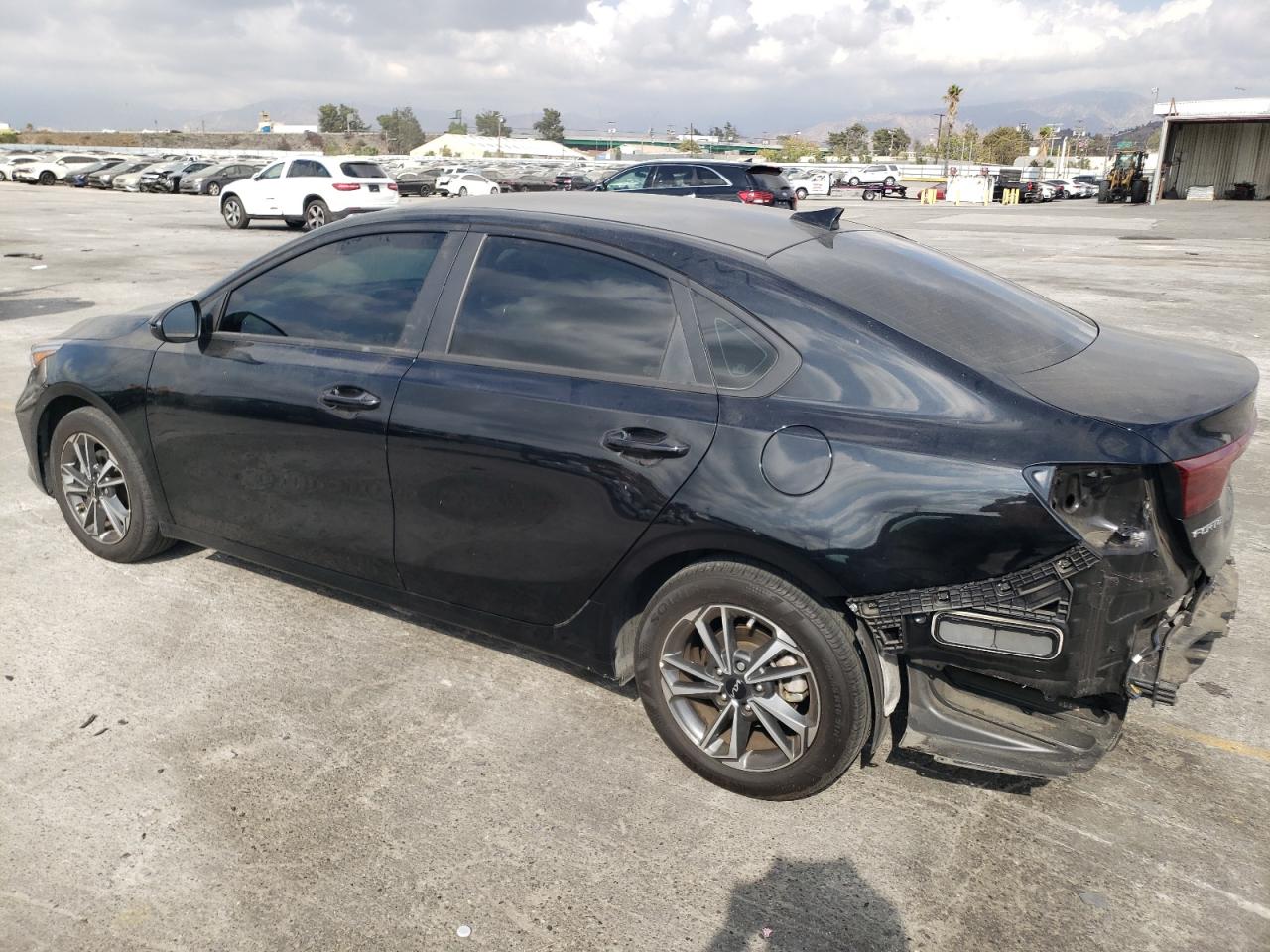2023 KIA Forte VIN 3KPF24AD4PE584918 Copart auction photo, rear end / side damage thumbnail 2