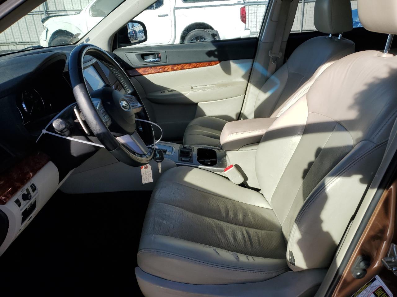 2011 Subaru Outback VIN 4S4BRDLC6B2392030 Copart auction photo, front end / minor dent/scratches damage thumbnail 7