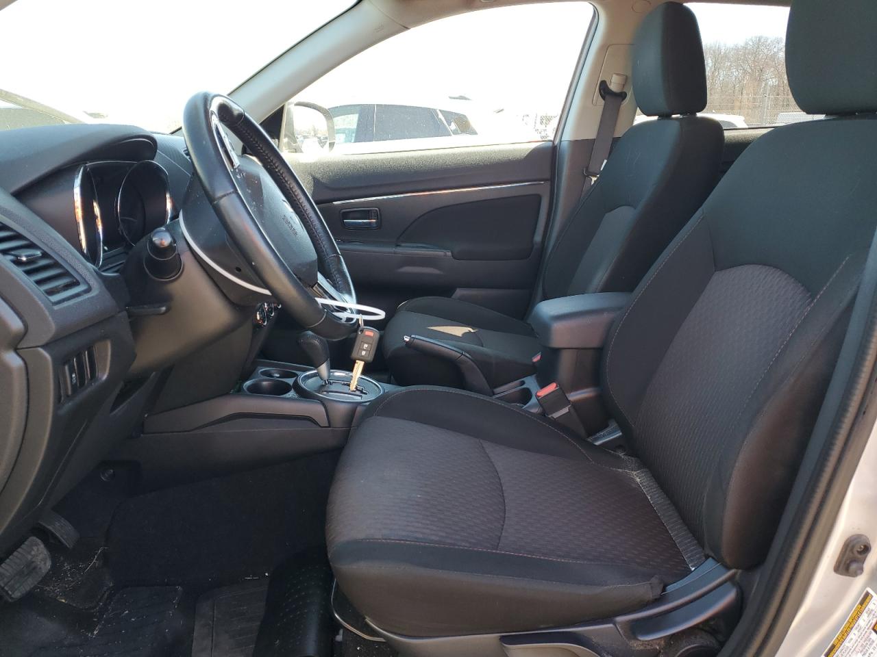2017 Mitsubishi Outlander VIN JA4AP3AU8HZ015902 Copart auction photo, side / rear end damage thumbnail 7