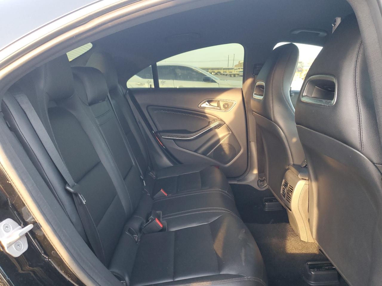 2015 Mercedes-Benz CLA-klasse VIN WDDSJ4GB2FN173394 Copart auction photo, rear end damage thumbnail 10