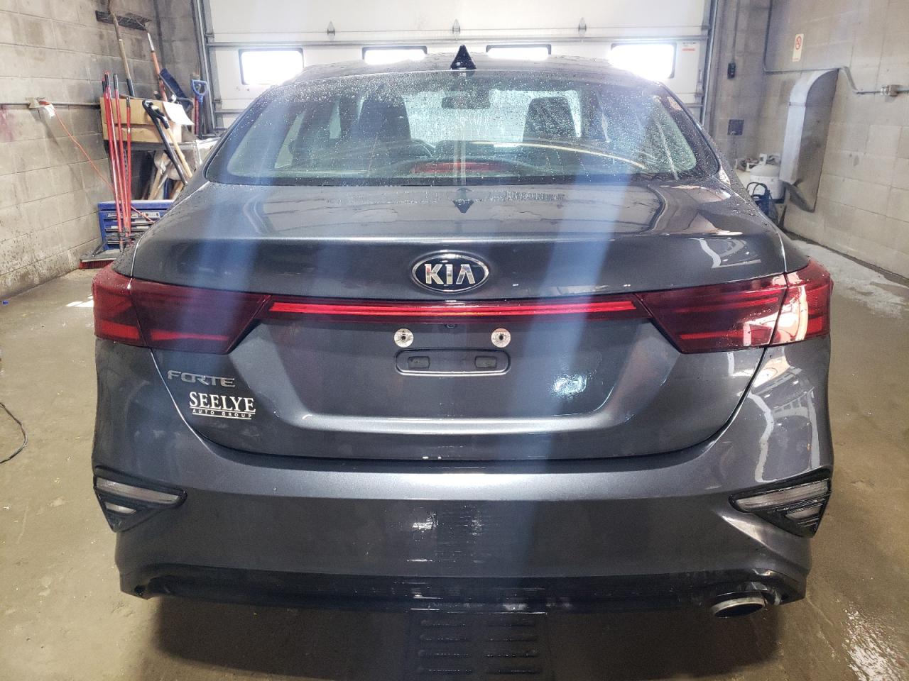2020 KIA Forte VIN 3KPF24AD1LE260884 Copart auction photo, vandalism damage thumbnail 6