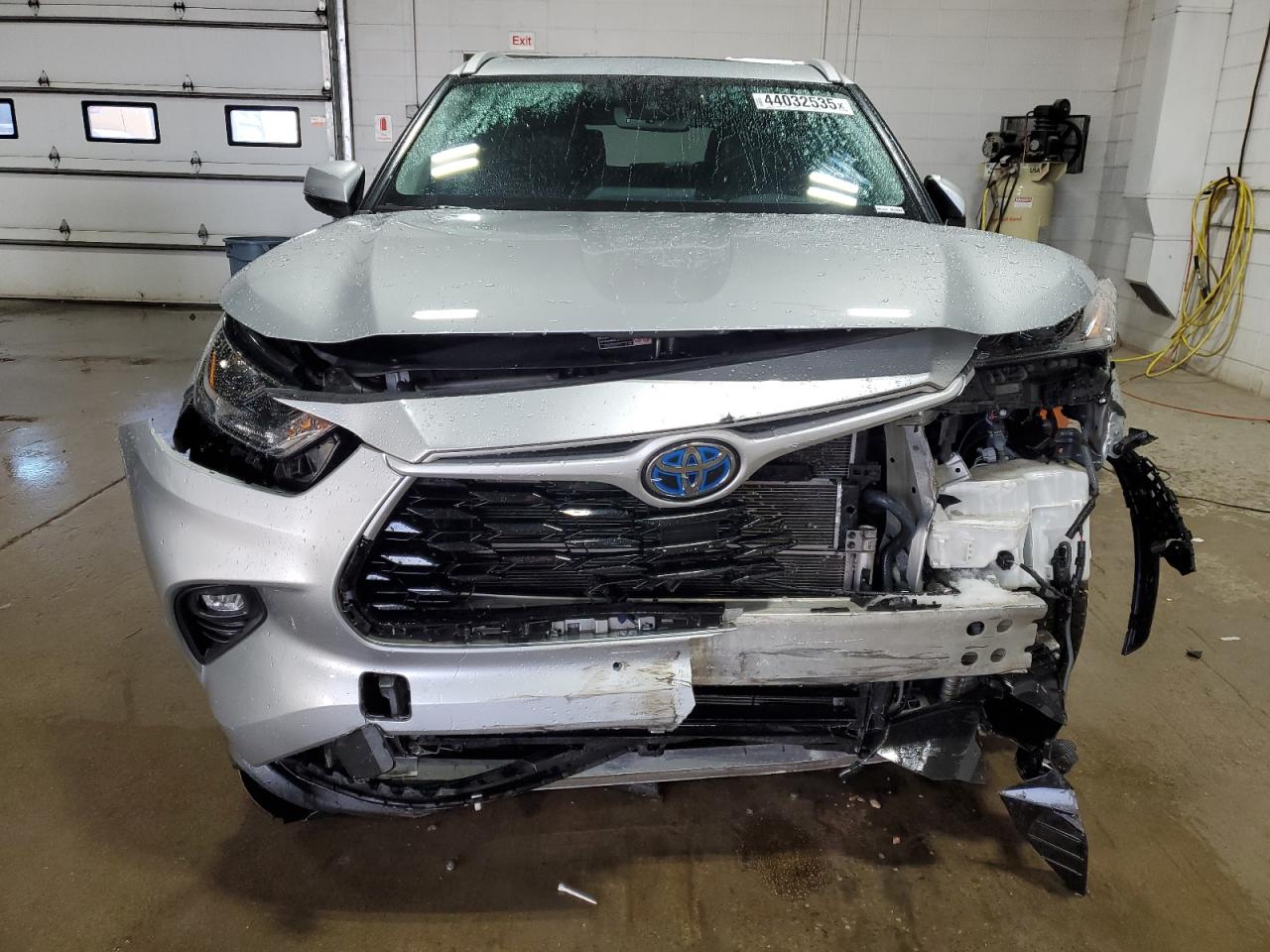 2022 Toyota Highlander VIN 5TDGBRCH4NS559599 Copart auction photo, front end damage thumbnail 5