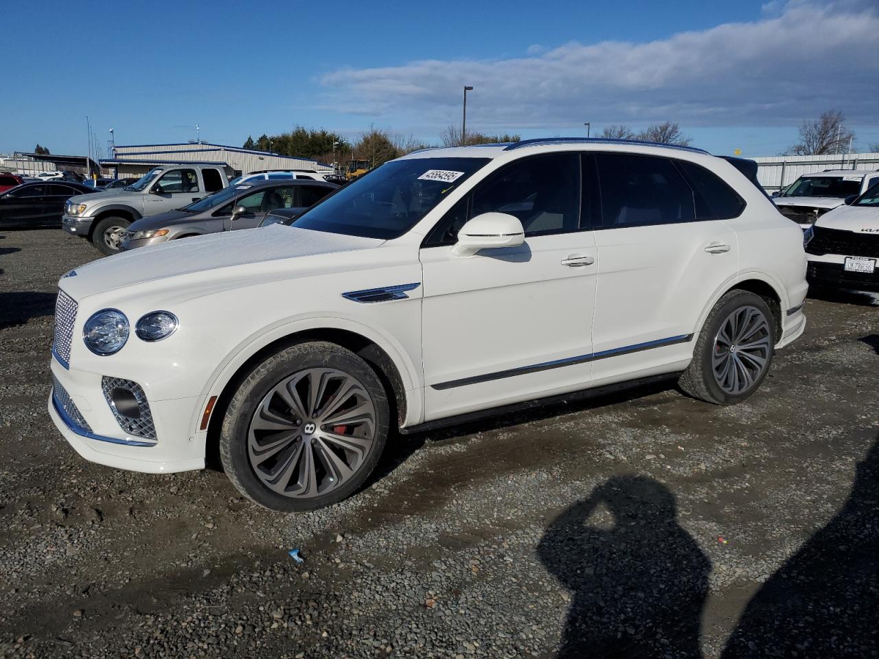 2022 Bentley Bentayga VIN SJAAM2ZVXNC012070 - Copart auction photo