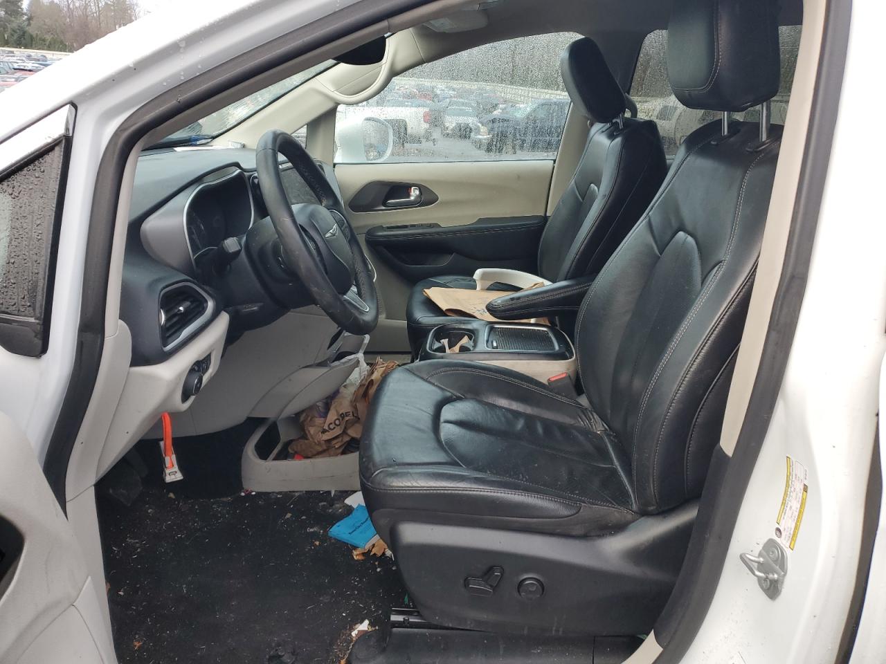 2022 Chrysler Pacifica VIN 2C4RC1BG3NR190145 Copart auction photo, biohazard/chemical damage thumbnail 7
