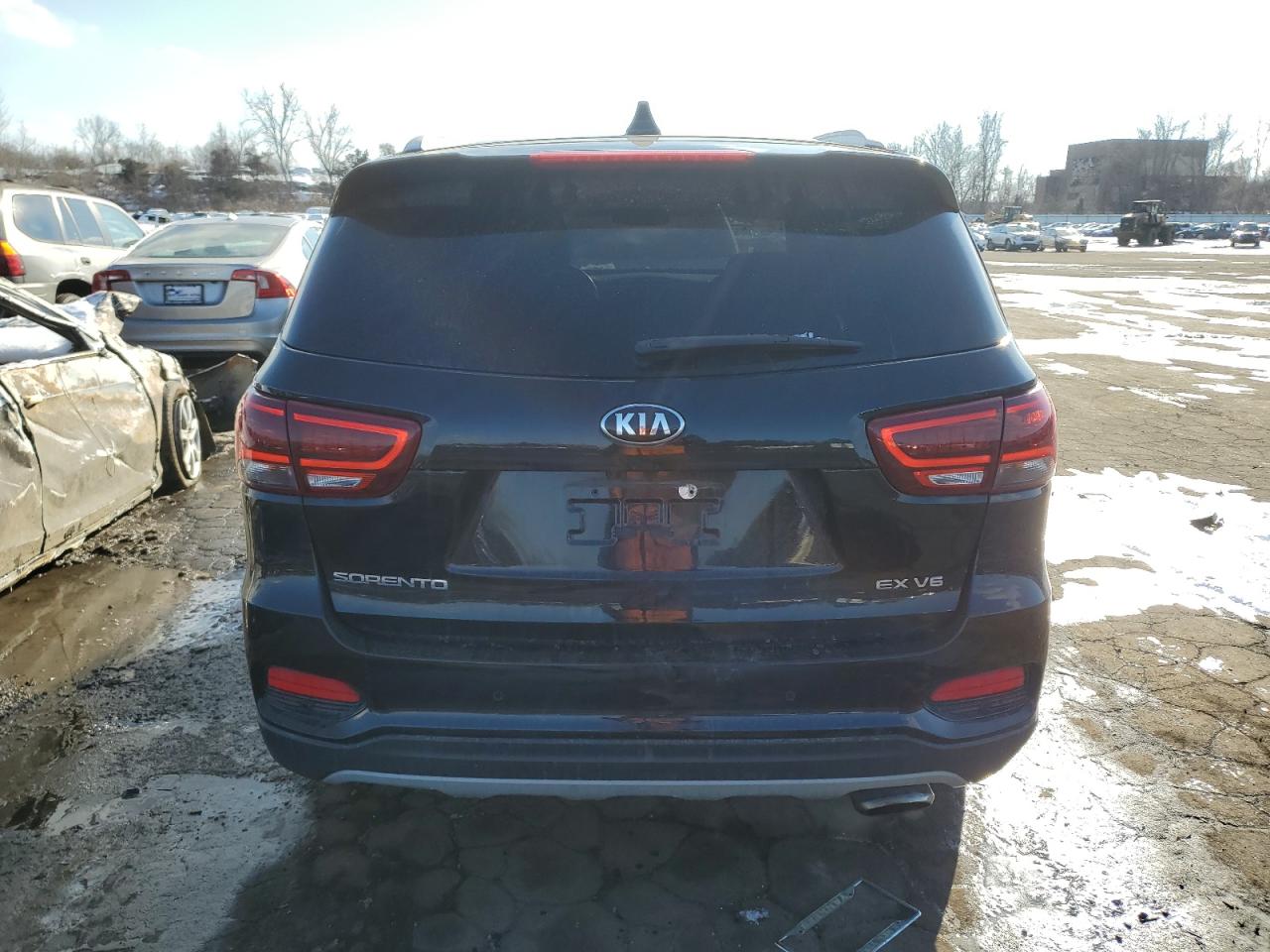 2019 KIA Sorento VIN 5XYPHDA54KG537671 Copart auction photo, front end / side damage thumbnail 6