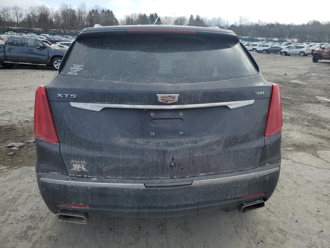 2018 Cadillac XT5 VIN 1GYKNFRS6JZ120247 Copart auction photo, side / front end damage thumbnail 6