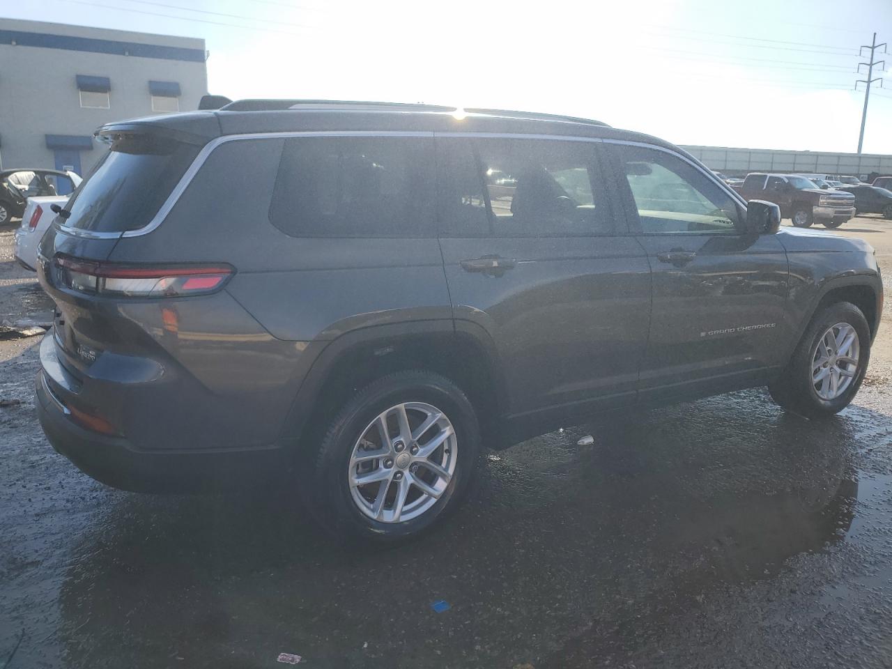 2021 Jeep Grand Cherokee VIN 1C4RJKAG4M8153807 Copart auction photo, minor dent/scratches damage thumbnail 3