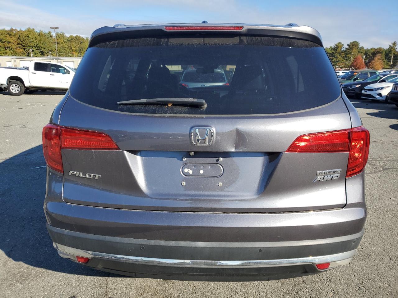 2017 Honda Pilot VIN 5FNYF6H91HB002585 Copart auction photo, front end / minor dent/scratches damage thumbnail 6