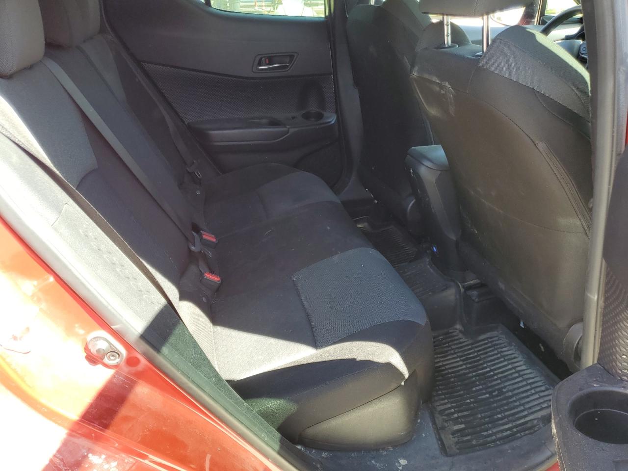 2021 Toyota C-HR VIN JTNKHMBX6M1118925 Copart auction photo, rear end / minor dent/scratches damage thumbnail 11