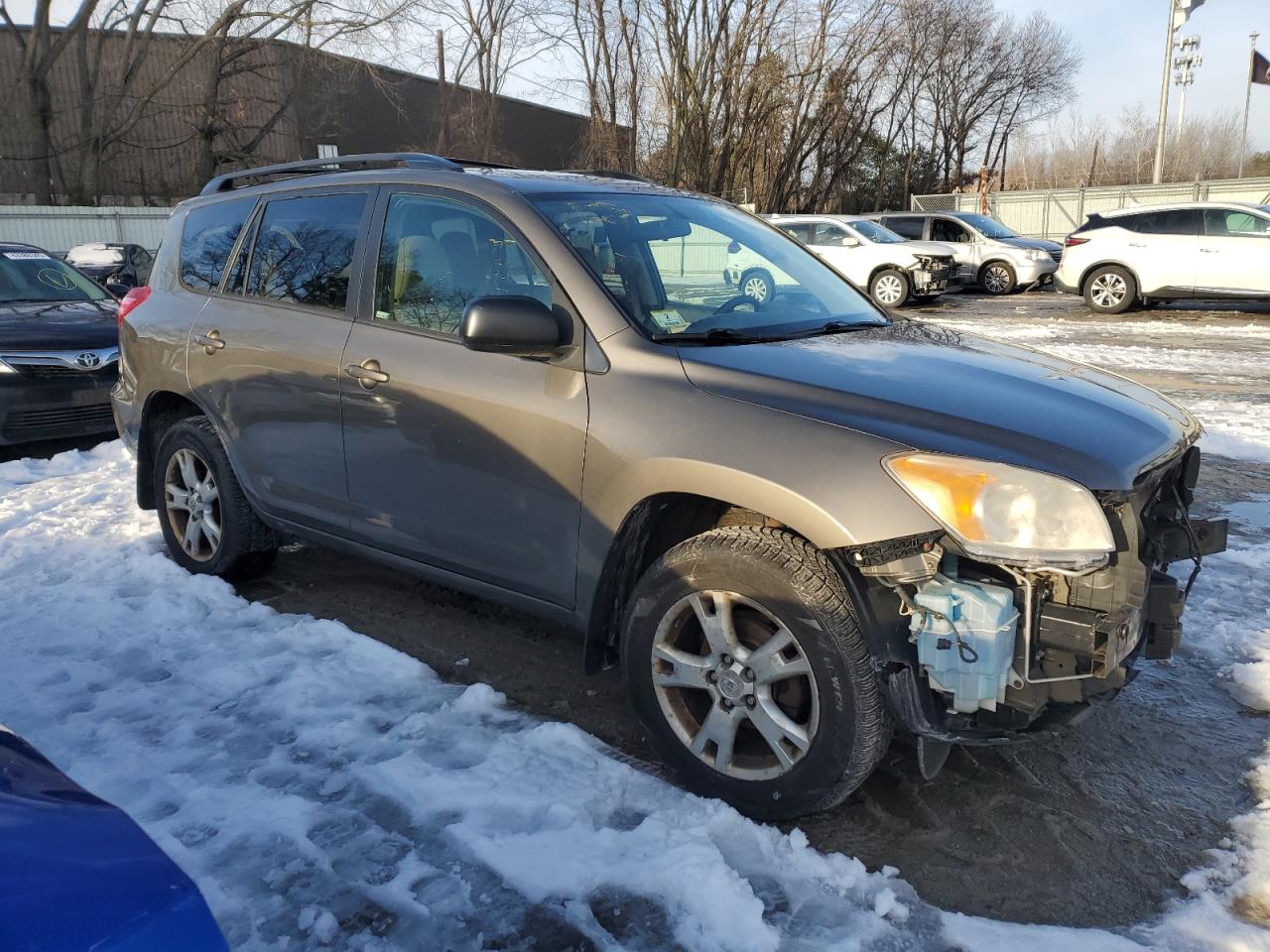 2011 Toyota RAV 4 VIN 2T3BK4DV2BW065334 Copart auction photo, front end damage thumbnail 4