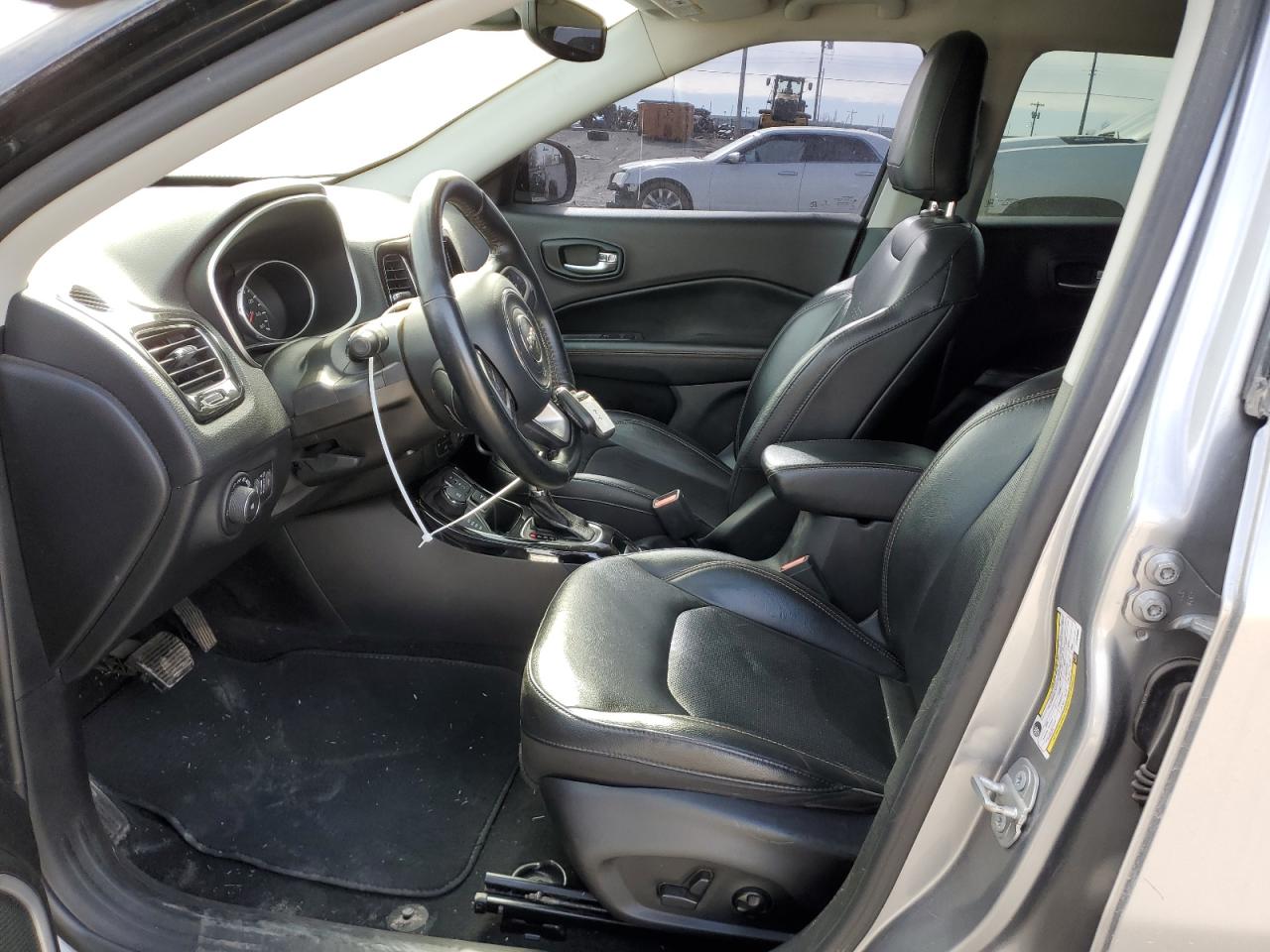 2018 Jeep Compass VIN 3C4NJDCB5JT329806 Copart auction photo, hail / minor dent/scratches damage thumbnail 7