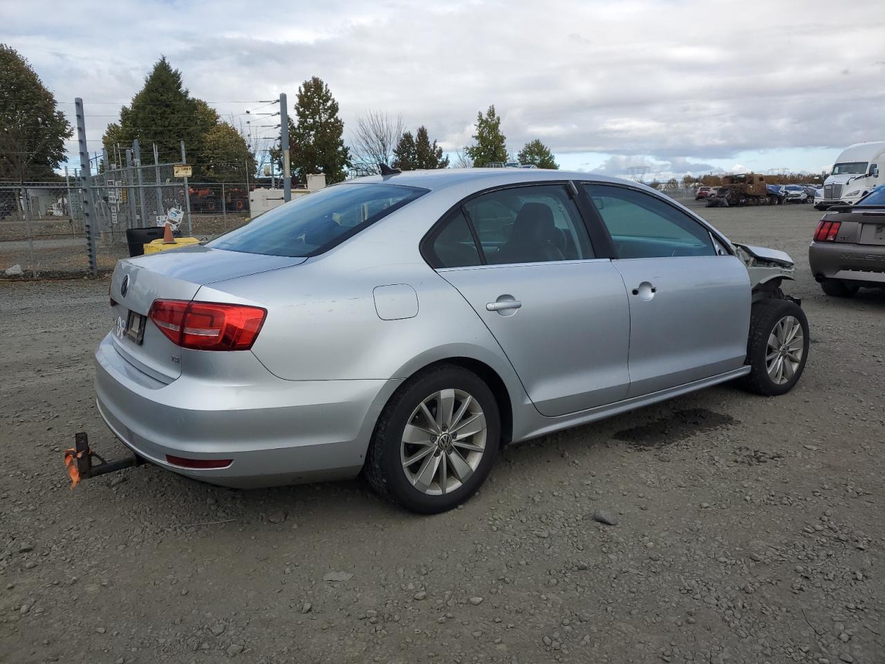 2015 Volkswagen Jetta VIN 3VWD17AJ1FM253958 Copart auction photo, all over damage thumbnail 3