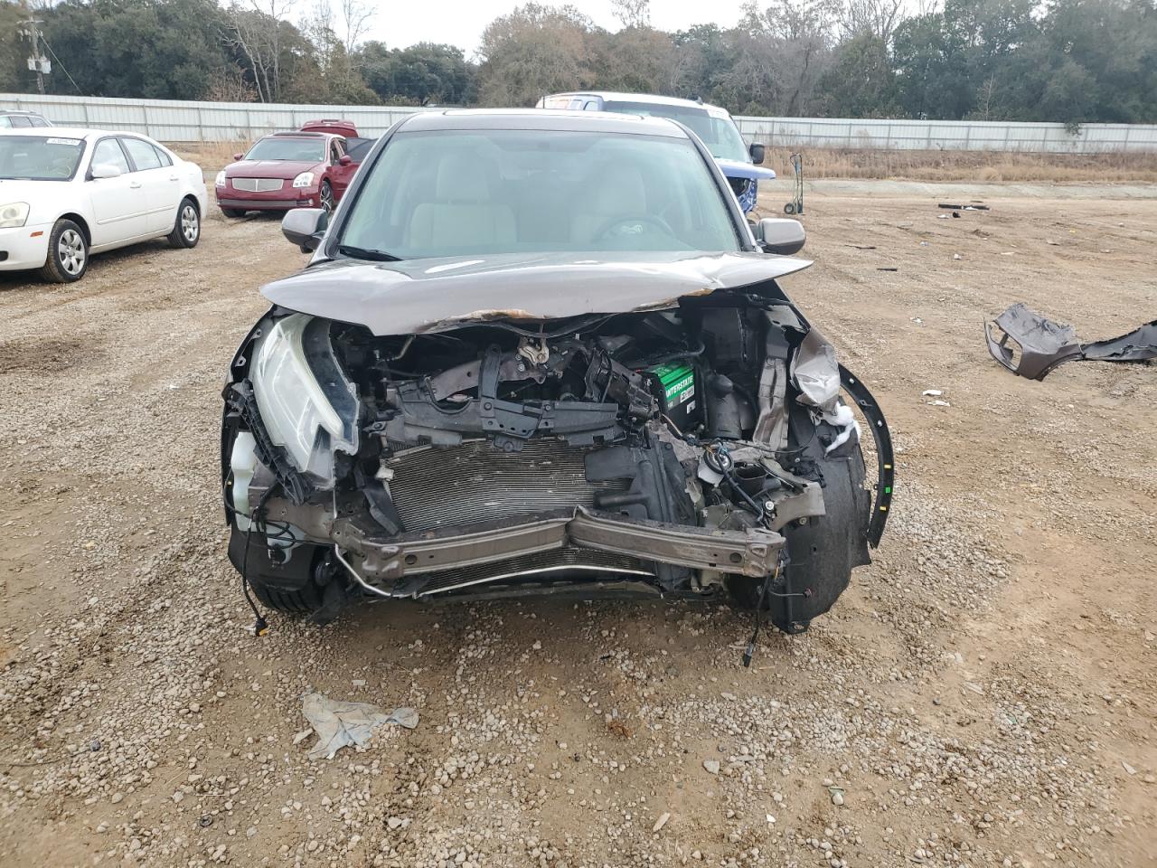 2016 Honda CR-V VIN 2HKRM4H52GH722151 Copart auction photo, front end / minor dent/scratches damage thumbnail 5