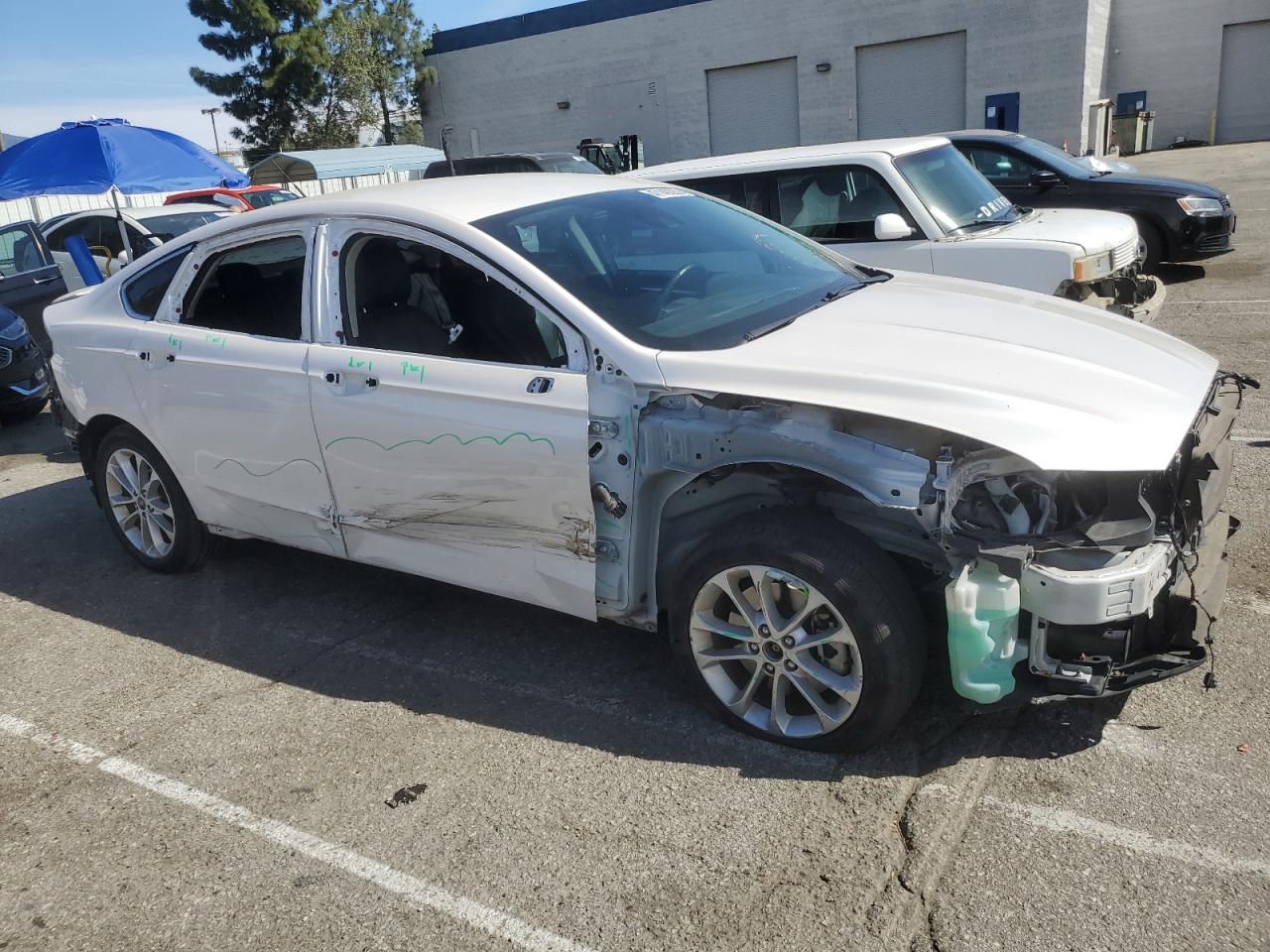 2020 Ford Fusion VIN 3FA6P0SU3LR132444 Copart auction photo, side / all over damage thumbnail 4
