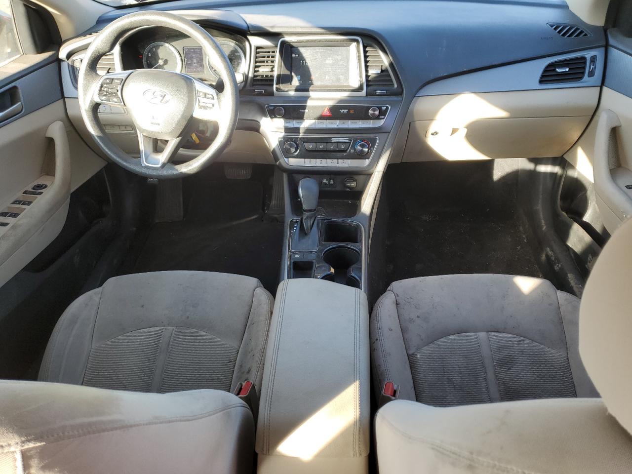 2018 Hyundai Sonata VIN 5NPE24AF7JH694314 Copart auction photo, vandalism damage thumbnail 8