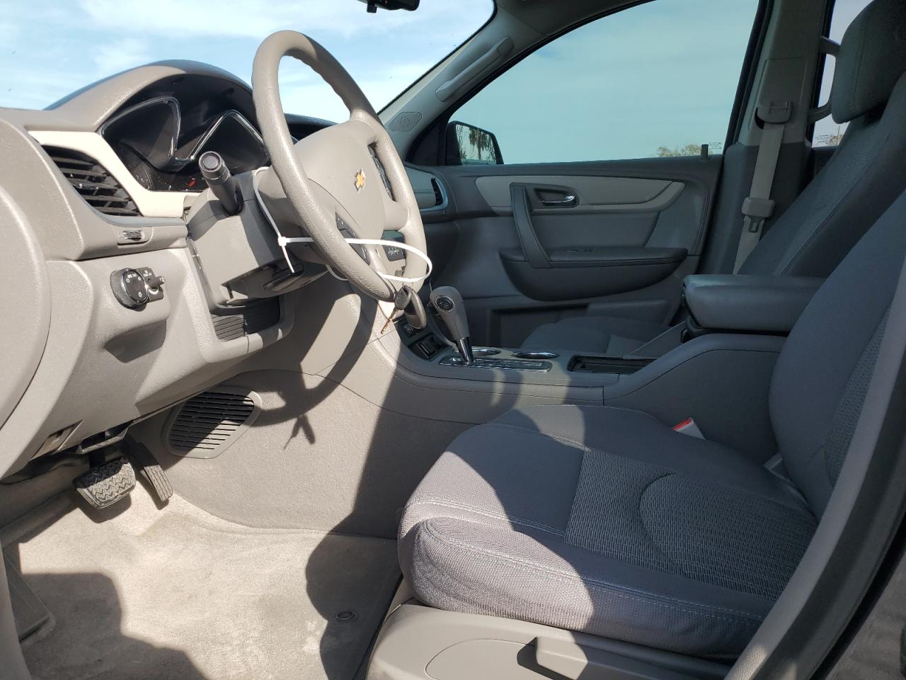 2015 Chevrolet Traverse VIN 1GNKRFED2FJ373760 Copart auction photo, front end damage thumbnail 7