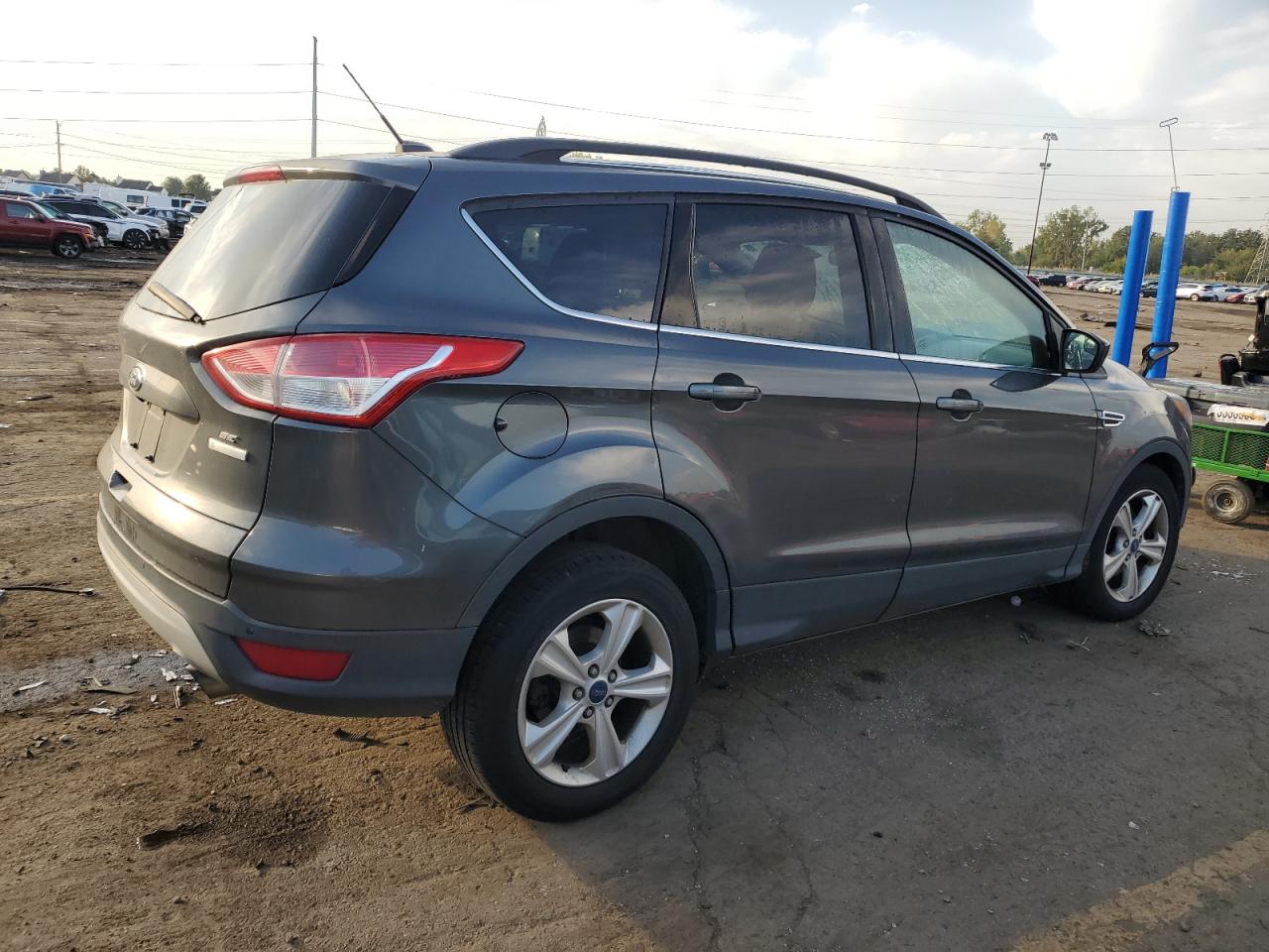 2016 Ford Escape VIN 1FMCU0GX2GUC62427 Copart auction photo, all over / front end damage thumbnail 3