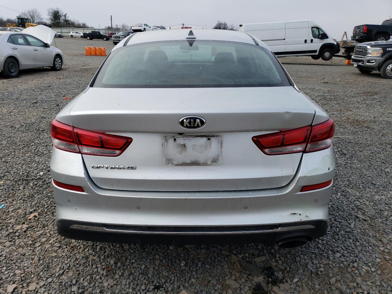 2019 KIA Optima VIN 5XXGT4L35KG348588 Copart auction photo, front end / side damage thumbnail 6