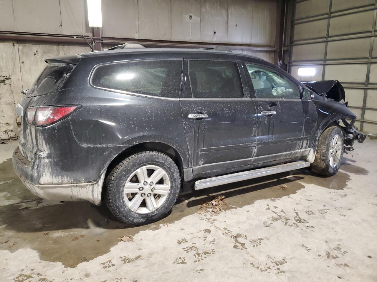 2014 Chevrolet Traverse VIN 1GNKVGKD5EJ243573 Copart auction photo, front end / minor dent/scratches damage thumbnail 3