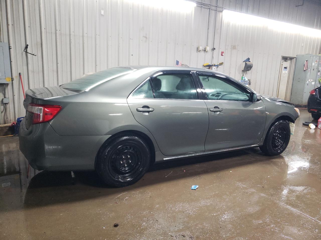 2014 Toyota Camry VIN 4T4BF1FK0ER347867 Copart auction photo, front end damage thumbnail 3